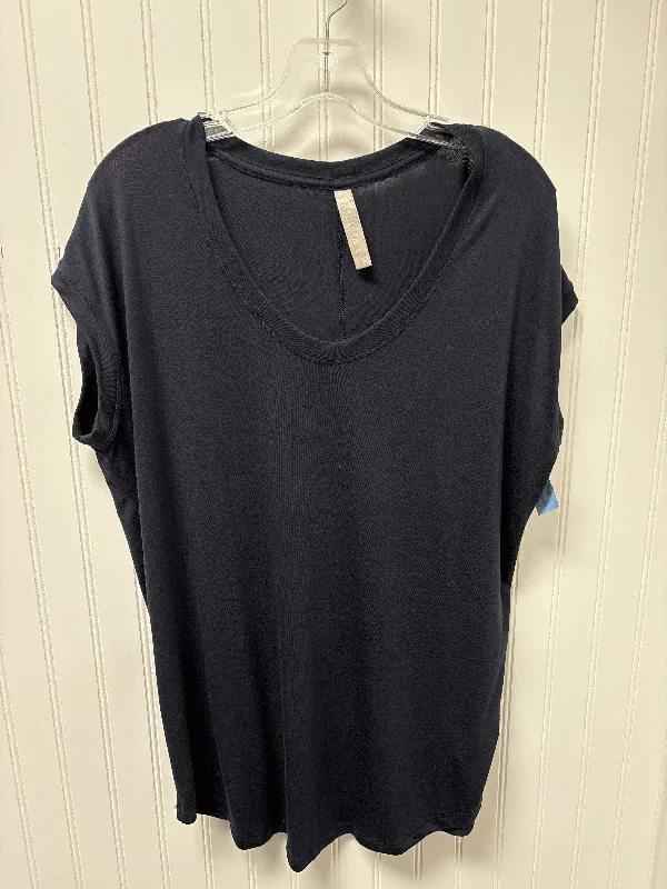 Top Short Sleeve Basic By Athleta In Navy, Size: M