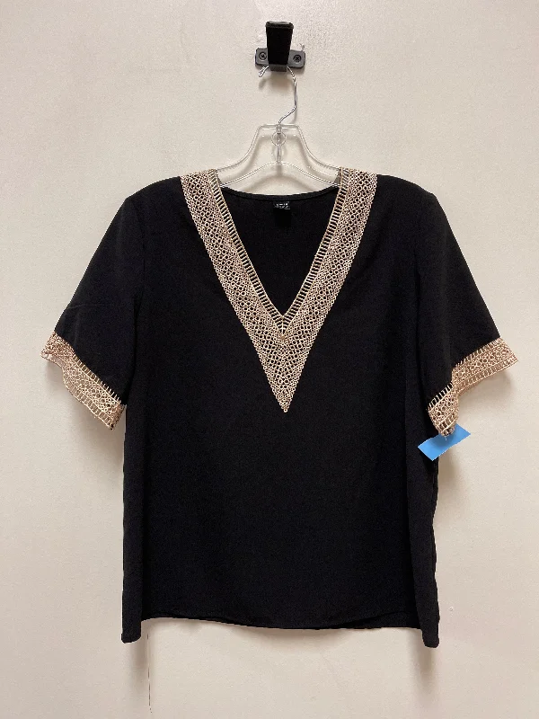 Top Short Sleeve By Shein In Black, Size: S